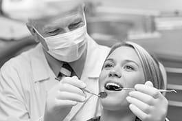 Higienista dentário/Higienista dentária